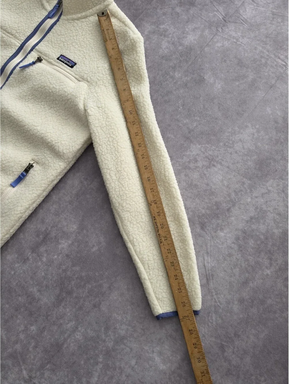 SKU0247 Patagonia Women’s Medium Retro Pile Fleece Jacket Cream Ivory NWOT